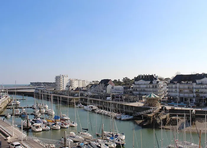 5 Pièces 8 Pers. Avec Terrasse Et Parking à La Baule - Fr-1-245-212 Apartamento