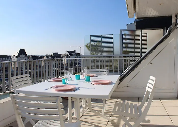 5 Pièces 8 Pers. Avec Terrasse Et Parking à La Baule - Fr-1-245-212 Le Pouliguen