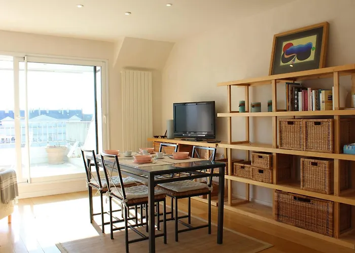 5 Pièces 8 Pers. Avec Terrasse Et Parking à La Baule - Fr-1-245-212 * Le Pouliguen